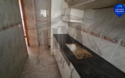 Kitchen of Flat for sale in  Madrid Capital  with Air Conditioner, Heating and Parquet flooring