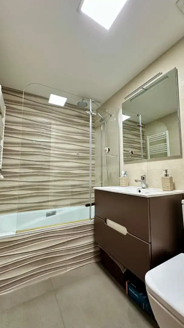 Baño de Piso en venta en Burgos con Calefacción, Parquet y Terraza