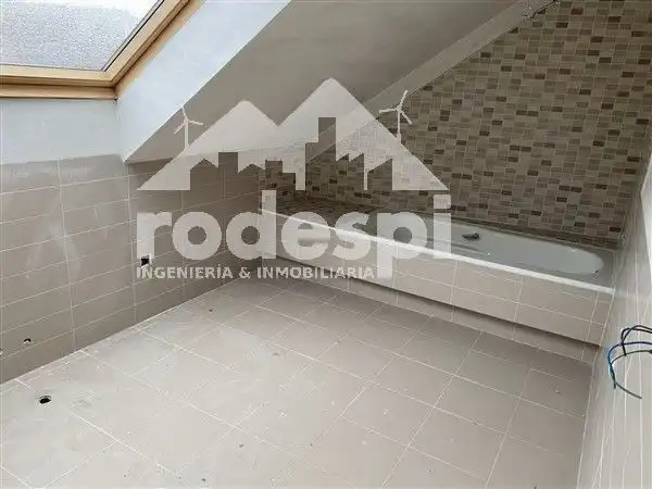 Bathroom of Buildings for sale in Vigo 