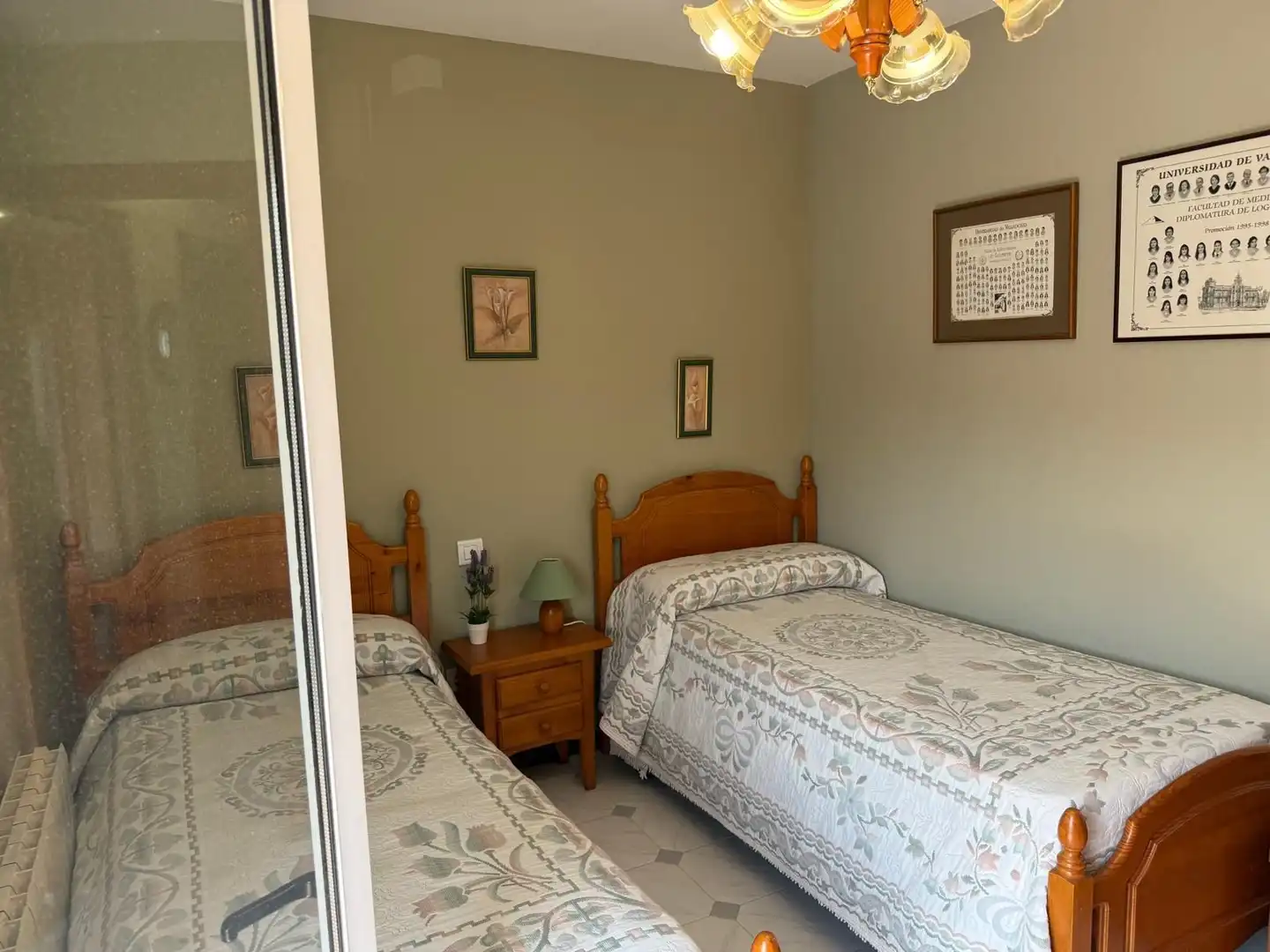 Habitación de Casa o chalet en venta en Valdestillas con Calefacción y Jardín privado