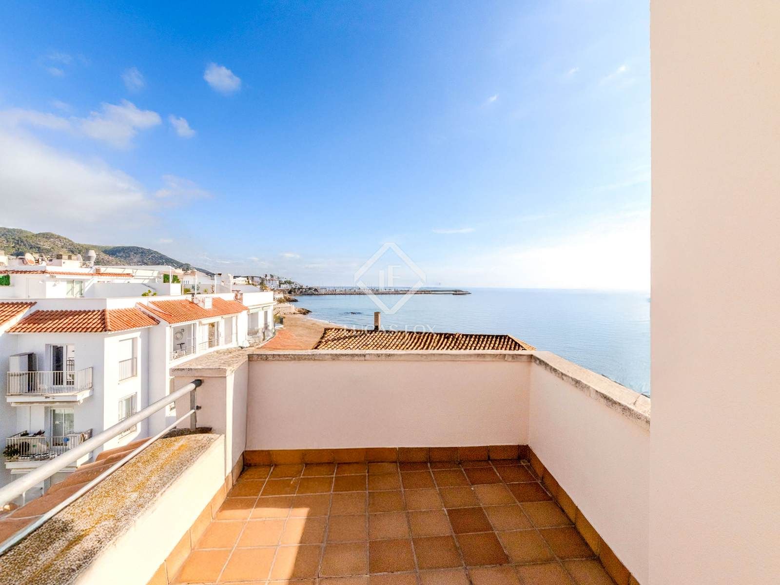 Exterior view of Attic for sale in Sitges  with Air Conditioner and Terrace