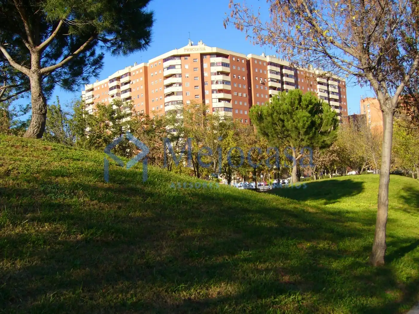 Vista exterior de Piso en venta en Madrid con Aire acondicionado, Calefacción y Parquet