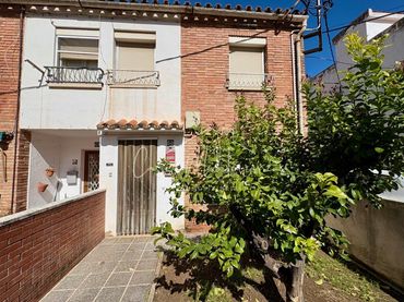 Casa aparellada en venda a Carrer de Pau Casals 50
