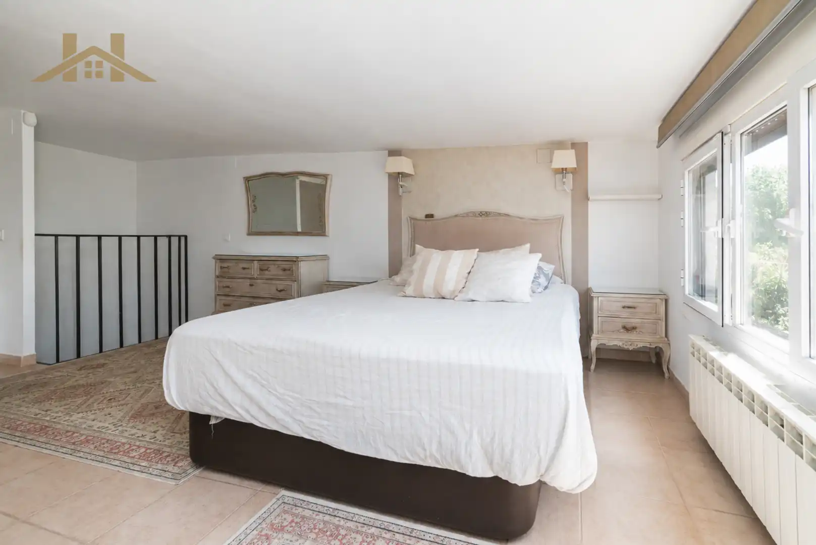 Habitación de Casa o chalet en venta en Pozuelo de Alarcón con Aire acondicionado, Calefacción y Jardín privado