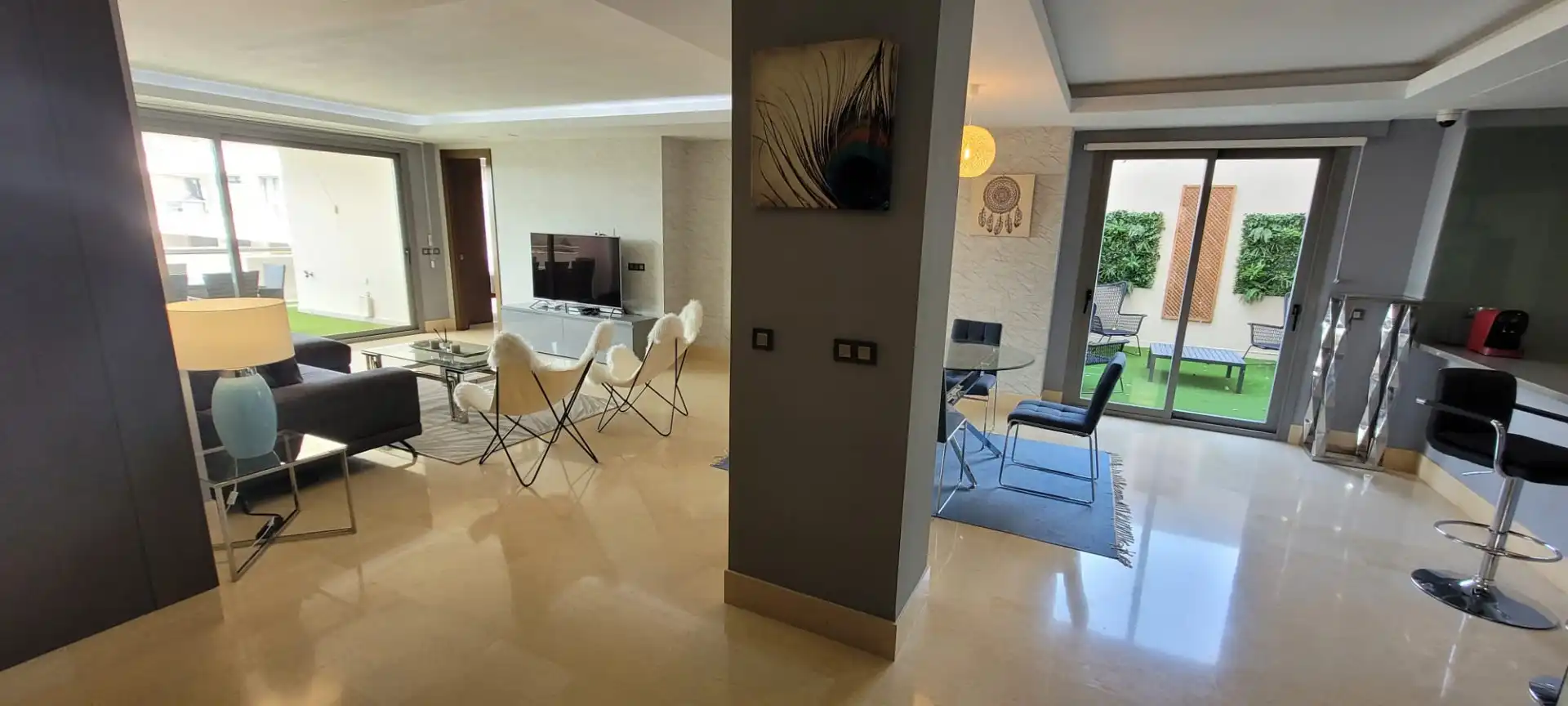 Apartament amb piscina en venda a Benahavís pueblo, imagen 3