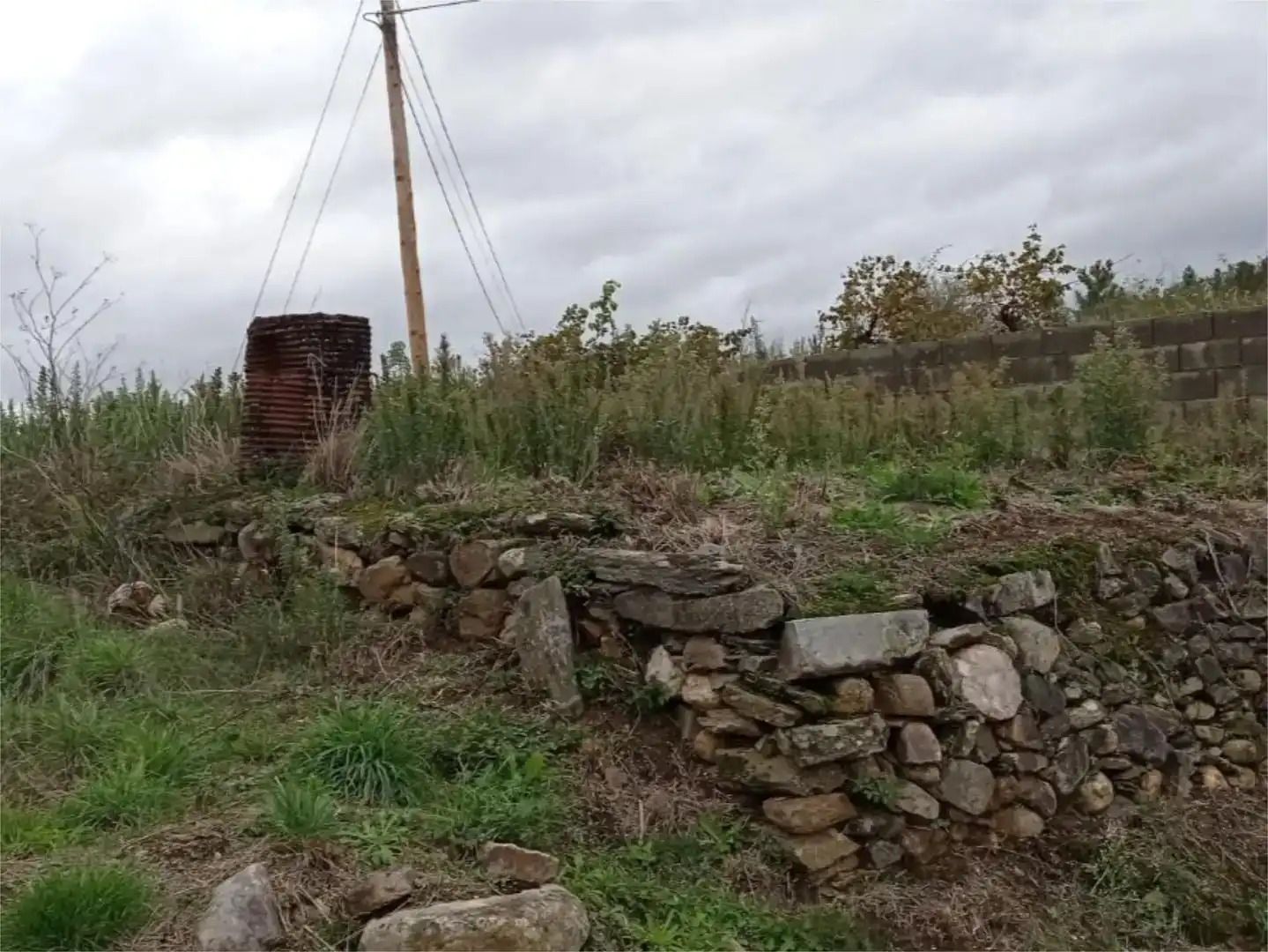 Casa adosada en venda en Petín amb Moblat