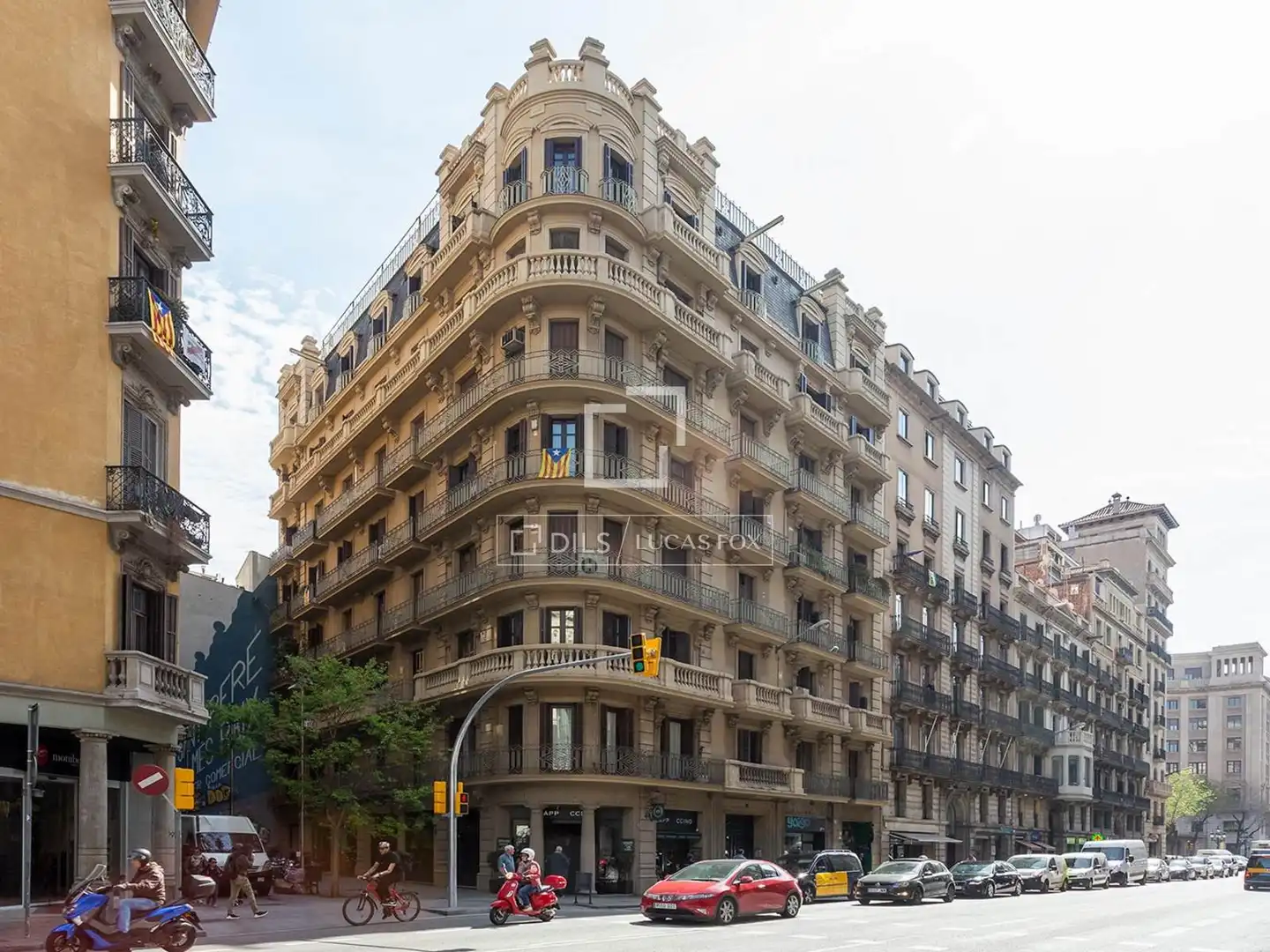 Exterior view of Flat for sale in Barcelona  with Air Conditioner, Terrace and Furnished