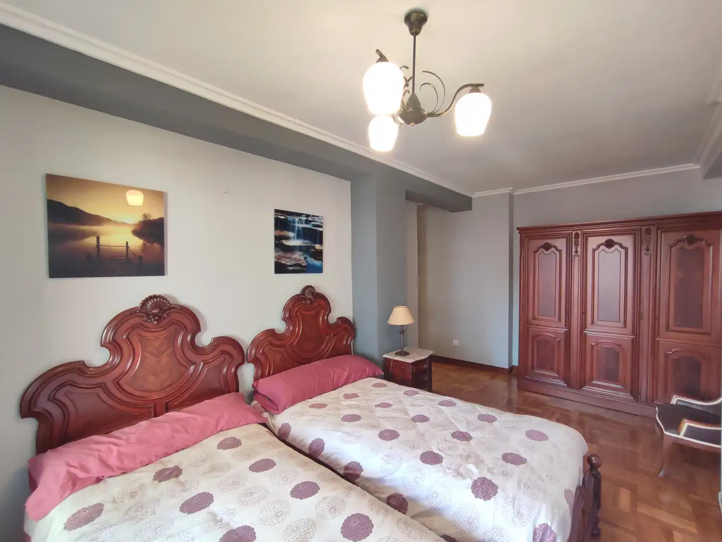 Habitación de Piso de alquiler en Gijón  con Calefacción, Parquet y Amueblado