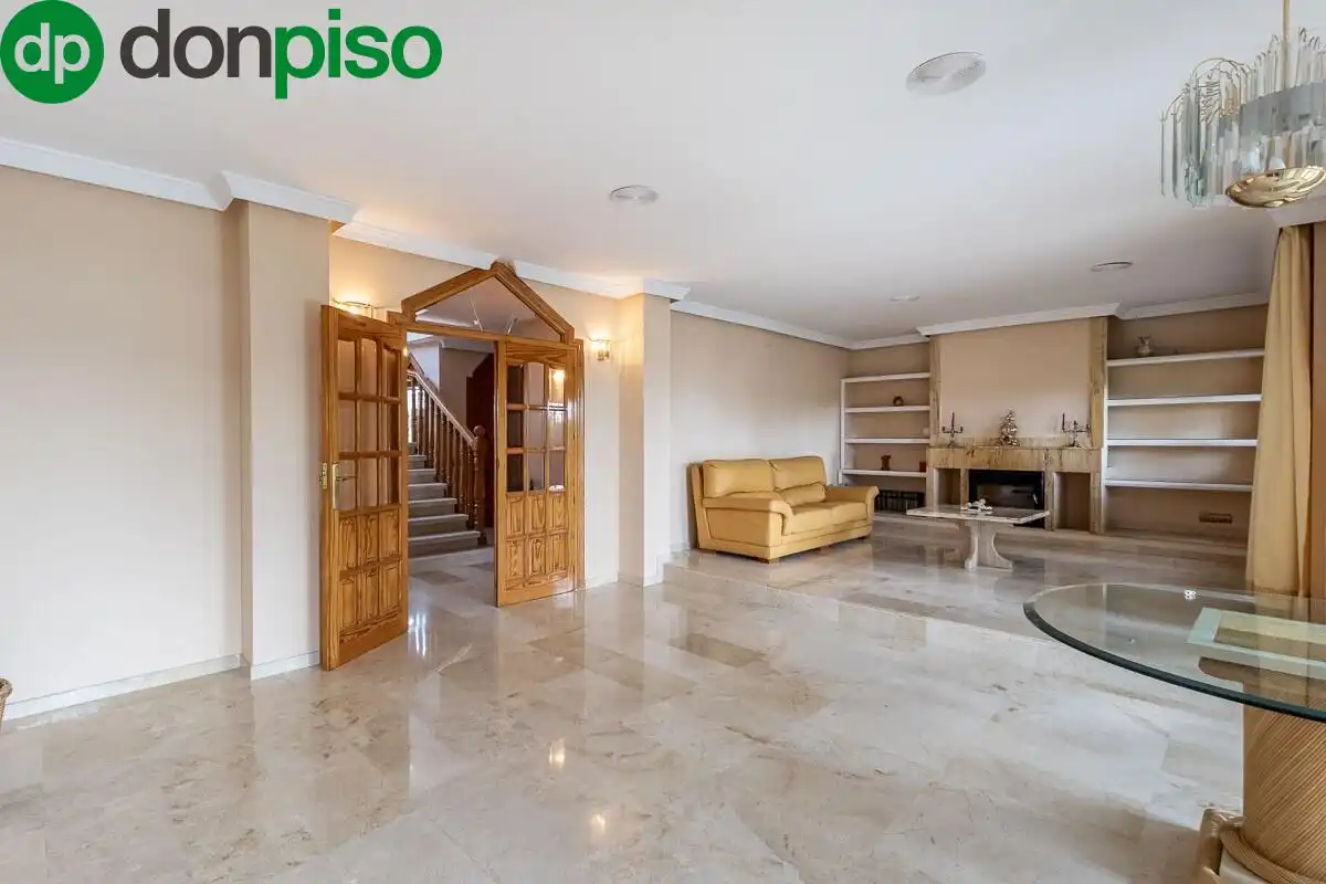 Casa con terrazza in vendita a Calle ARCES UR.MONTELUZ, imagen 9