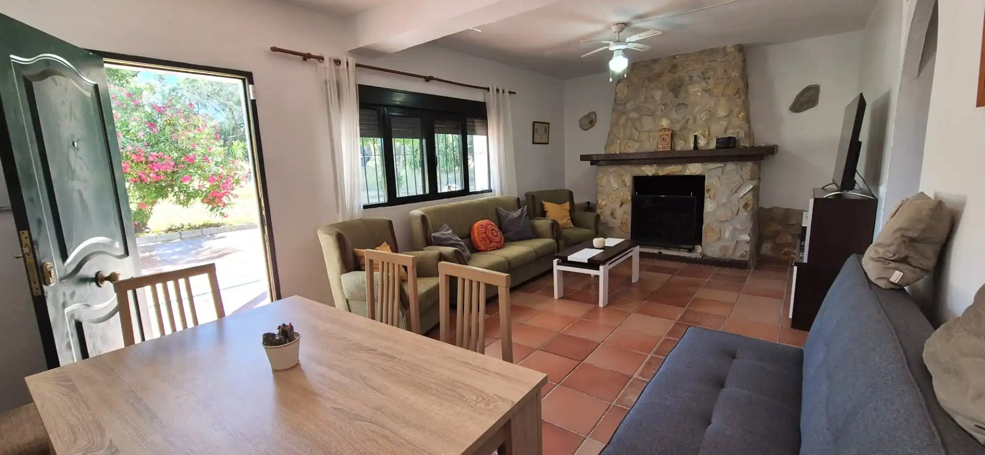 Wohnzimmer von Haus oder Chalet zum Verkauf in Badajoz mit Privatgarten, Terrasse und Abstellraum