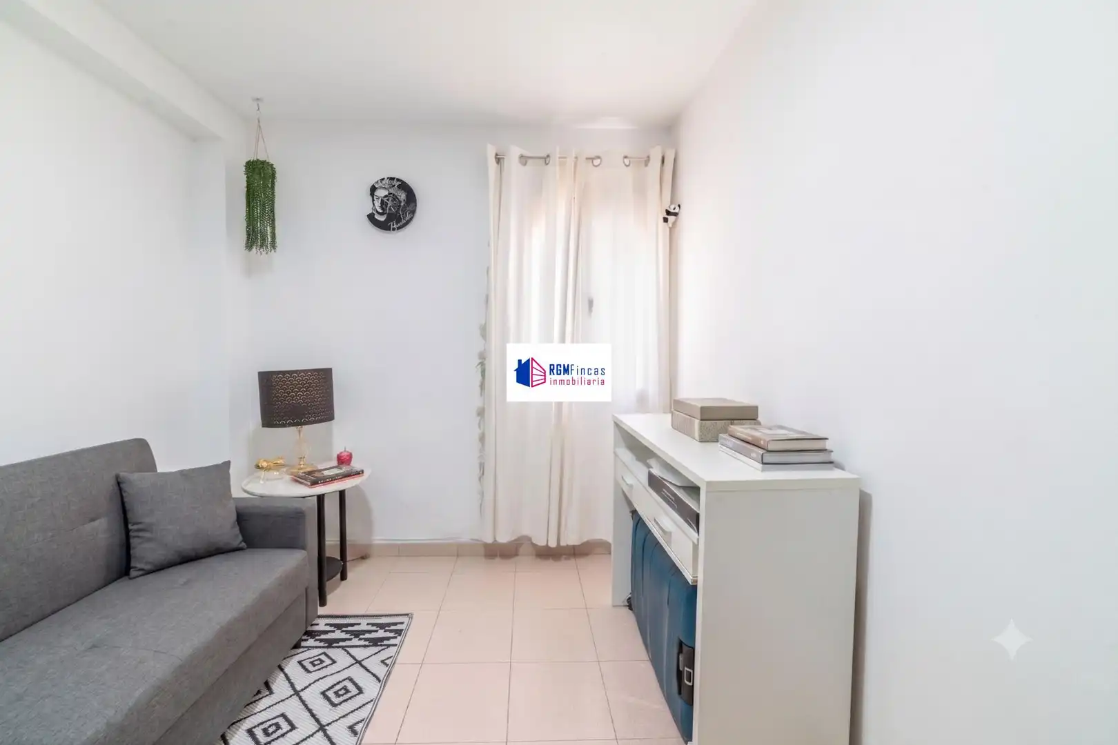 Bedroom of Flat for sale in Sevilla  with Air Conditioner and Storage room