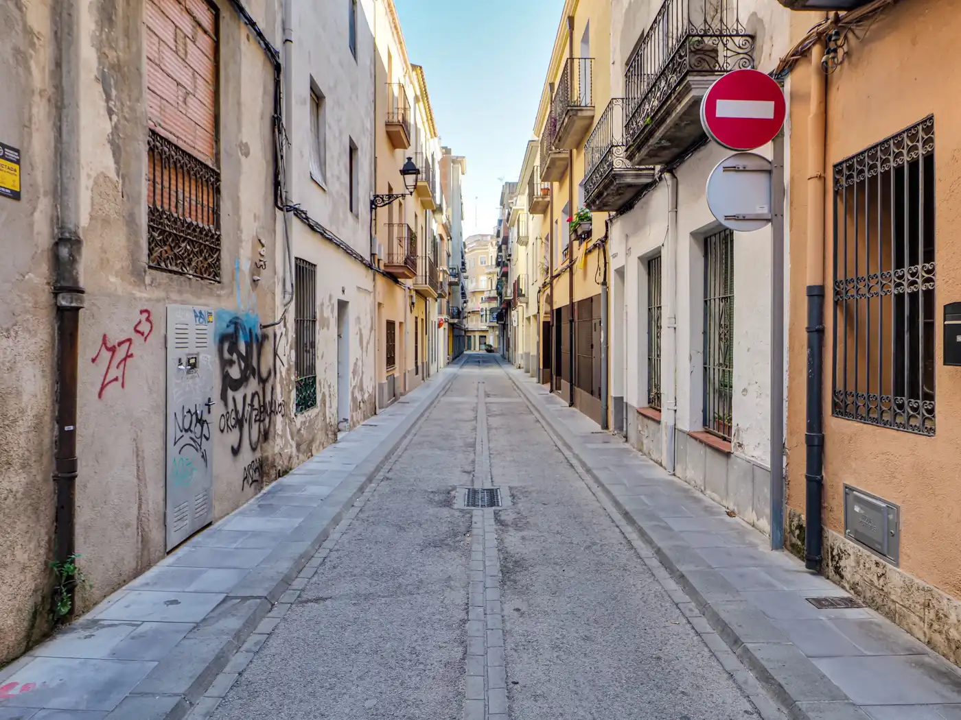 Vista exterior de Edificio en venta en Sant Feliu de Guíxols