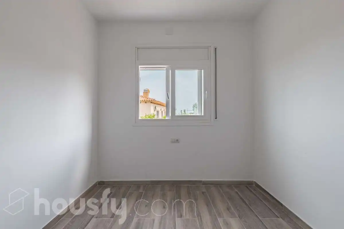 Dormitori de Casa o xalet en venda en Calafell amb Jardí privat, Terrassa i Traster