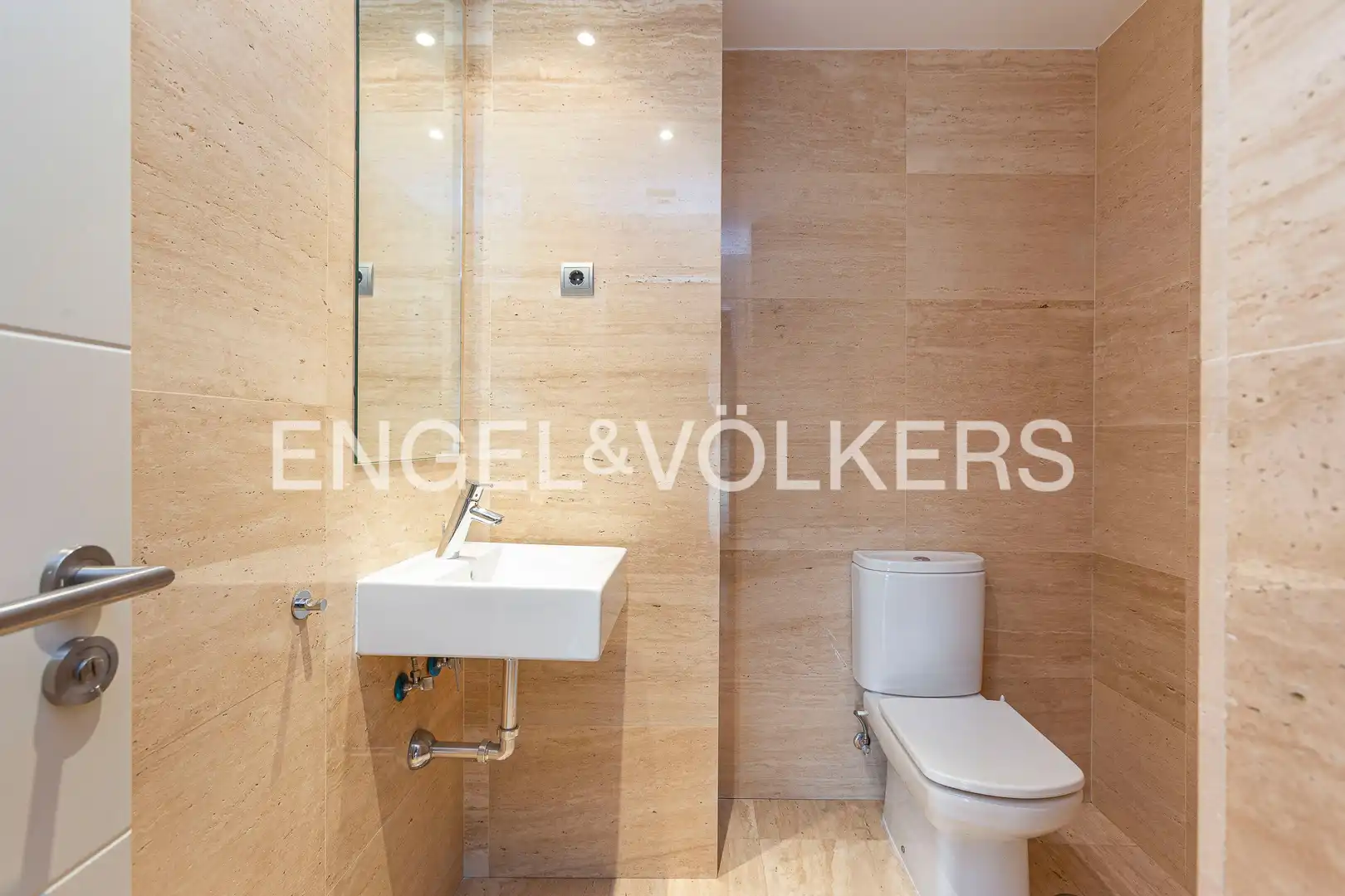 Baño de Ático de alquiler en Zona Monte El Pilar