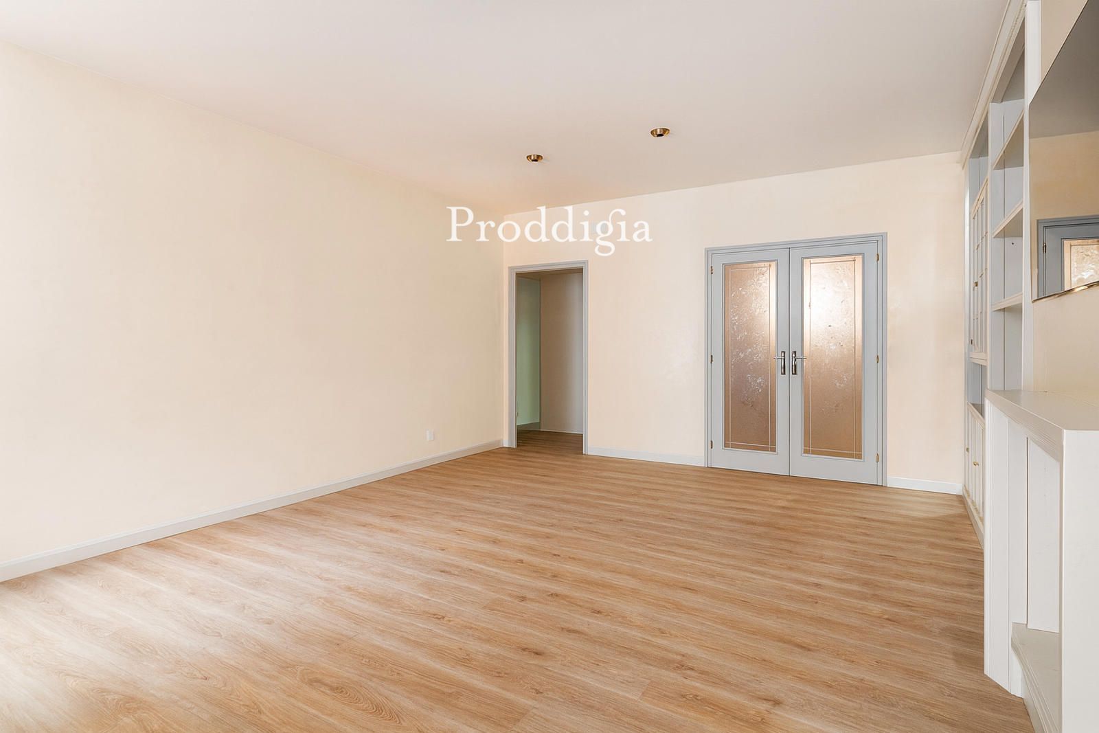 Dormitori de Pis en venda en  Barcelona Capital amb Calefacció i Terrassa