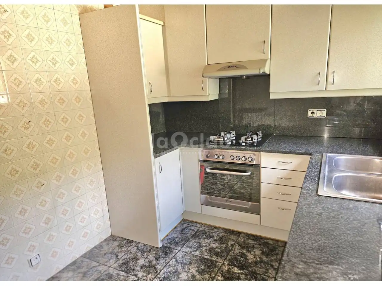 Küche von Wohnung zum Verkauf in Tona mit Heizung, Parkett und Terrasse