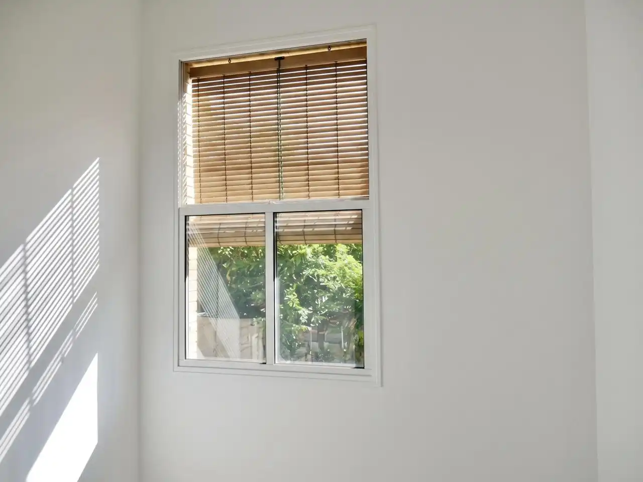 Balcony of Flat for sale in Sevilla  with Air Conditioner and Furnished