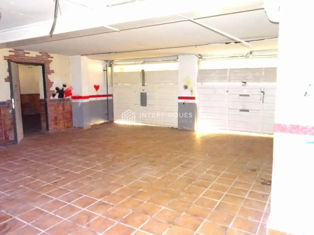 Aparcament de Casa o xalet en venda en Premià de Dalt amb Calefacció, Jardí privat i Terrassa