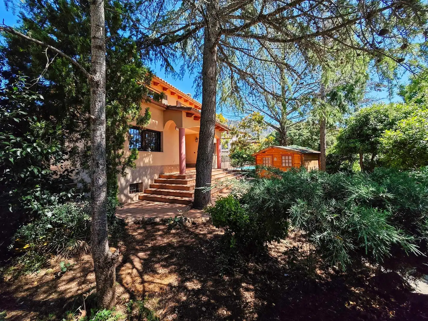 Vista exterior de Casa o chalet en venta en Collbató con Calefacción, Jardín privado y Piscina