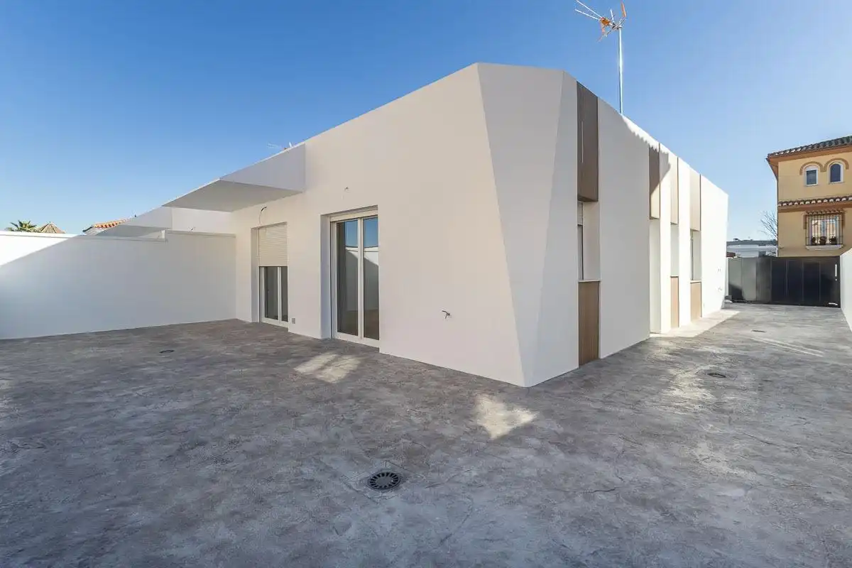 Vista exterior de Casa adosada en venta en Vegas del Genil con Aire acondicionado y Calefacción