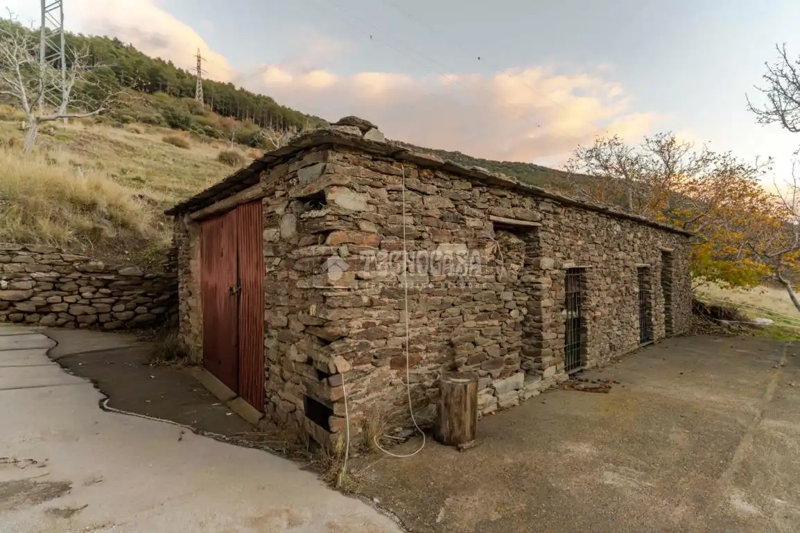 Vista exterior de Finca rústica en venta en Capileira con Calefacción, Terraza y Balcón