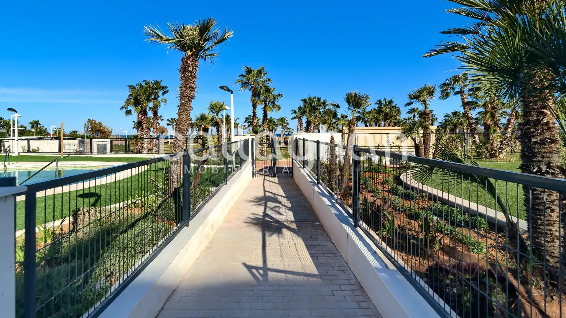 Vista exterior de Piso en venta en Oropesa del Mar / Orpesa con Aire acondicionado, Calefacción y Jardín privado