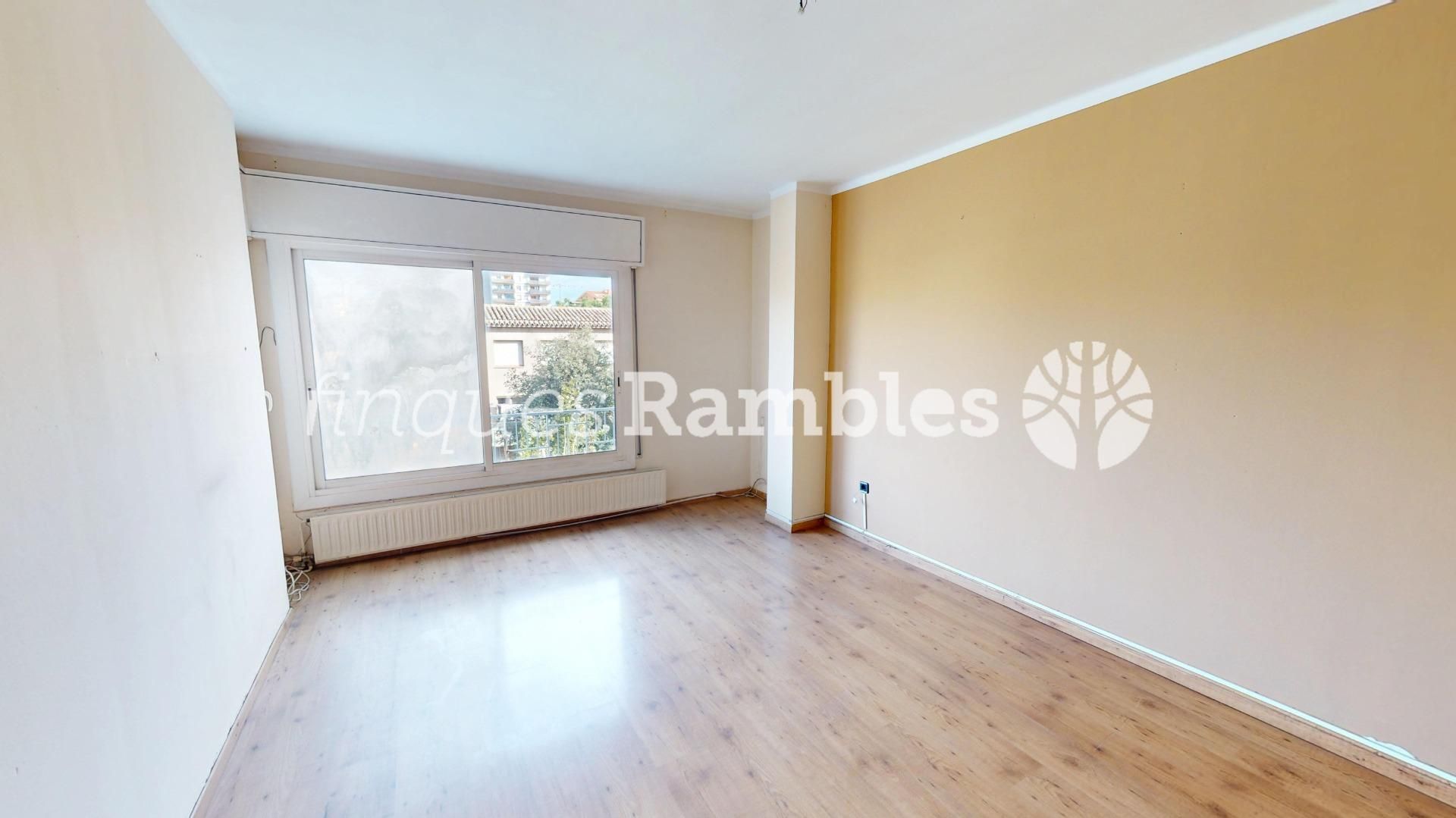 Piso en venta en El Poble Sec