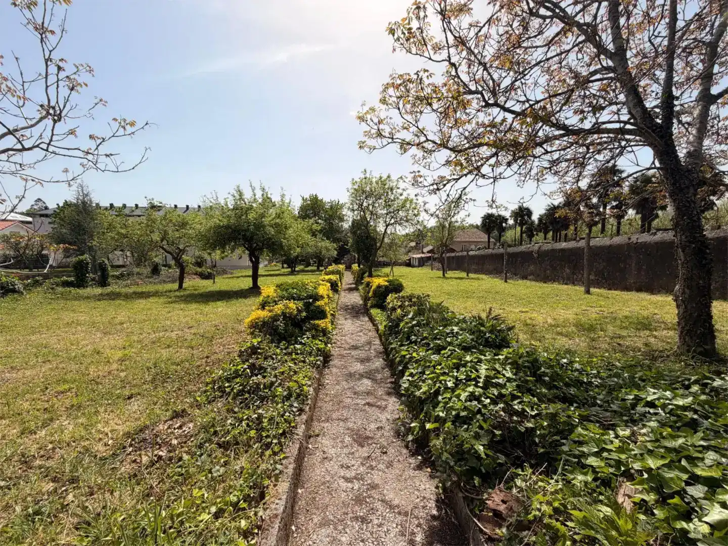 Jardí de Casa o xalet en venda en Brión