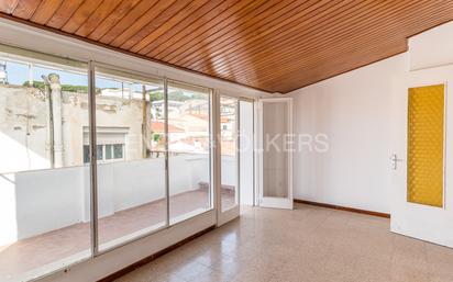 Vista exterior de Dúplex en venda en Arenys de Mar amb Aire condicionat, Terrassa i Balcó