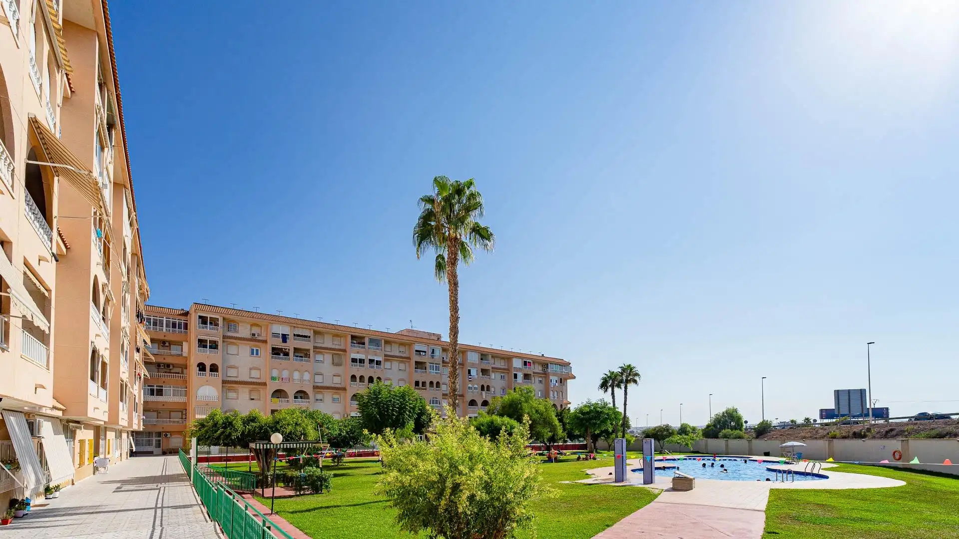 Penthouse with pool for sale in VILLA MADRID