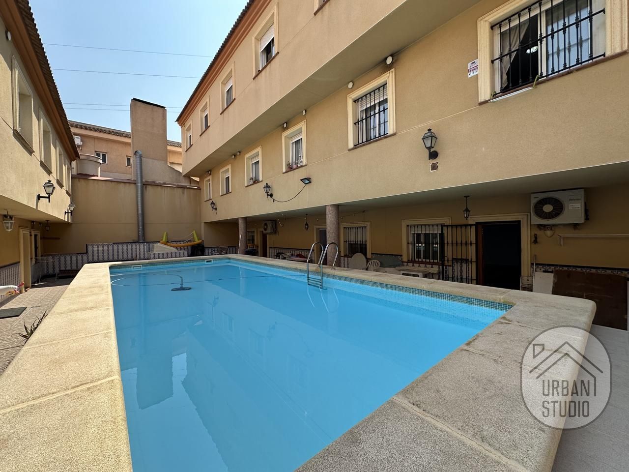 Piscina de Casa o xalet en venda en Alicante / Alacant amb Aire condicionat, Terrassa i Traster