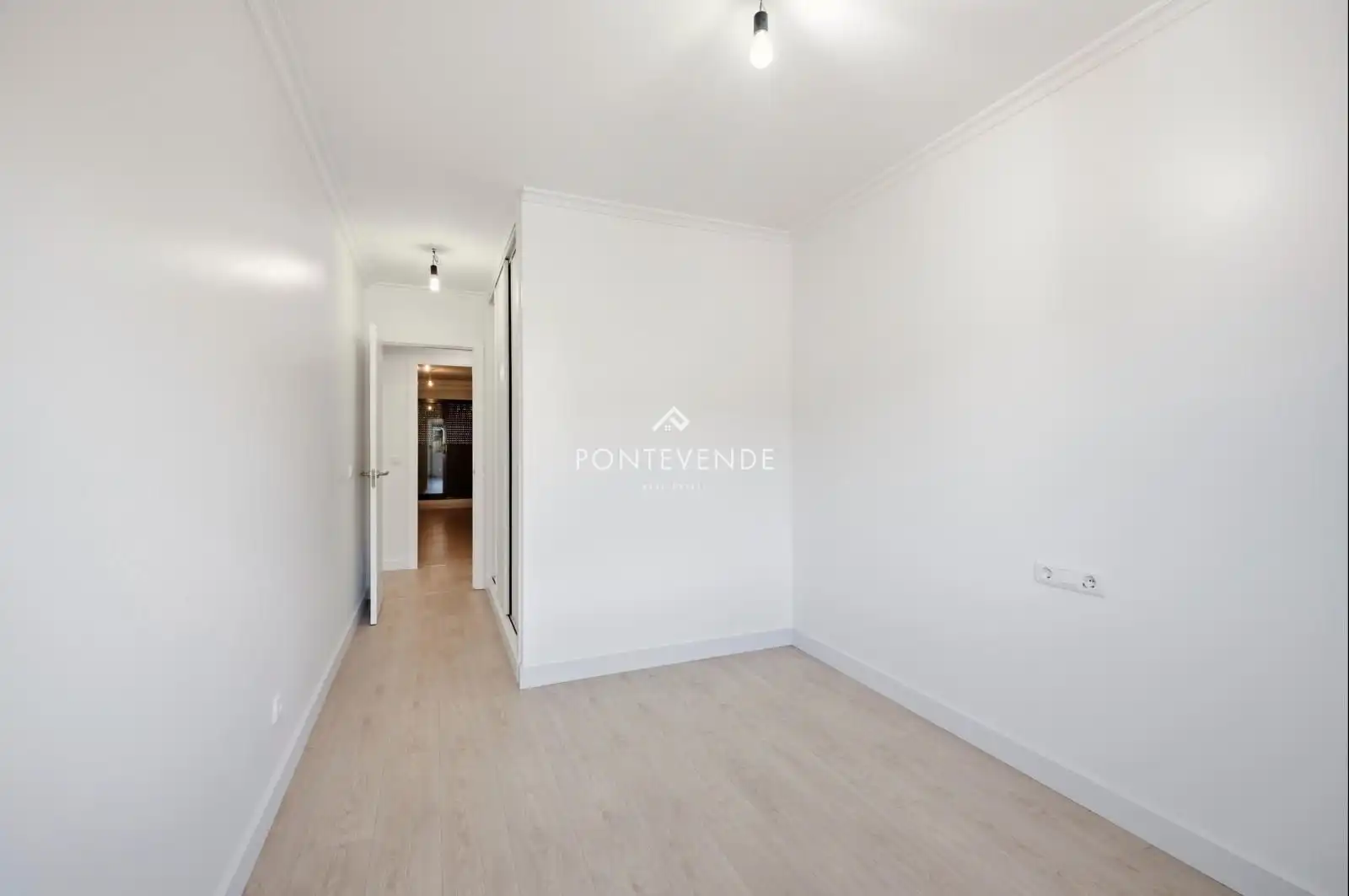 Bedroom of Flat for sale in Poio  with Heating