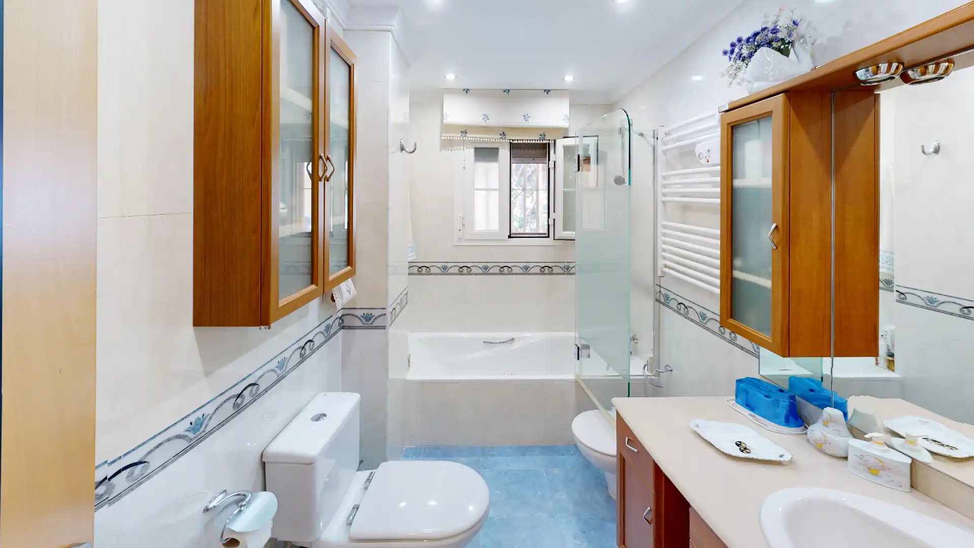 Baño de Casa o chalet en venta en Torremolinos con Aire acondicionado, Calefacción y Jardín privado