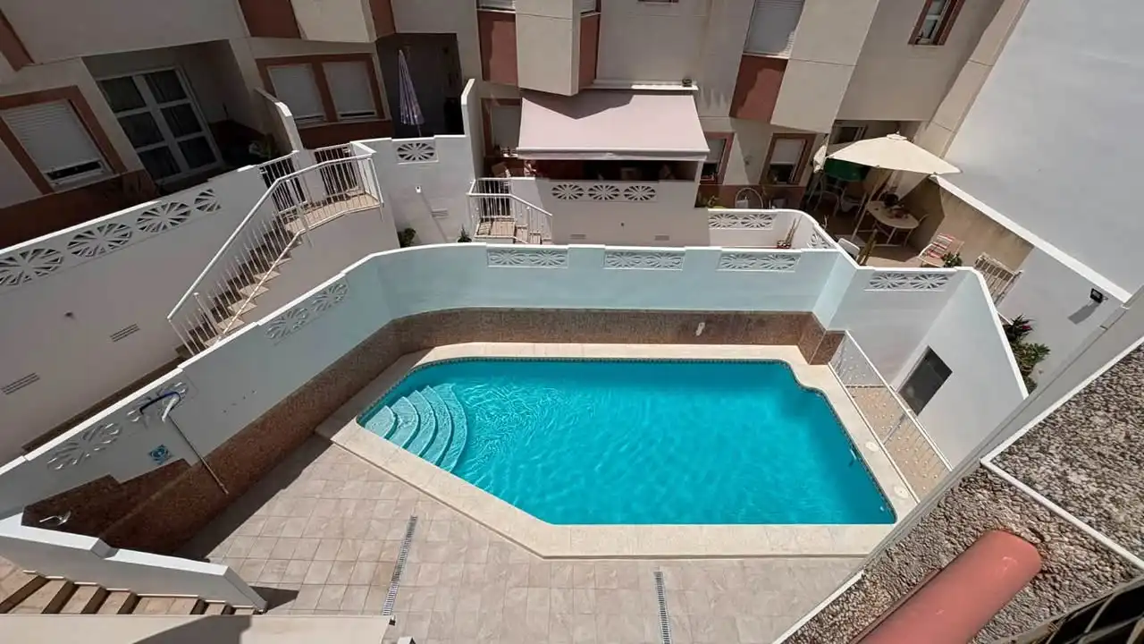Bungalow avec piscine à vendre à La Nucia Pueblo