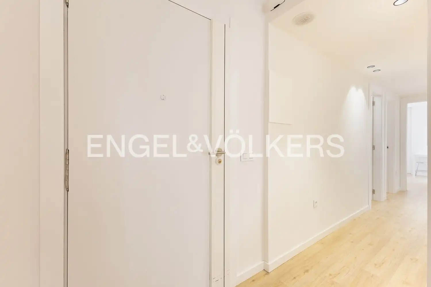 Flat for rent in Valencia  with Air Conditioner, Heating and Terrace