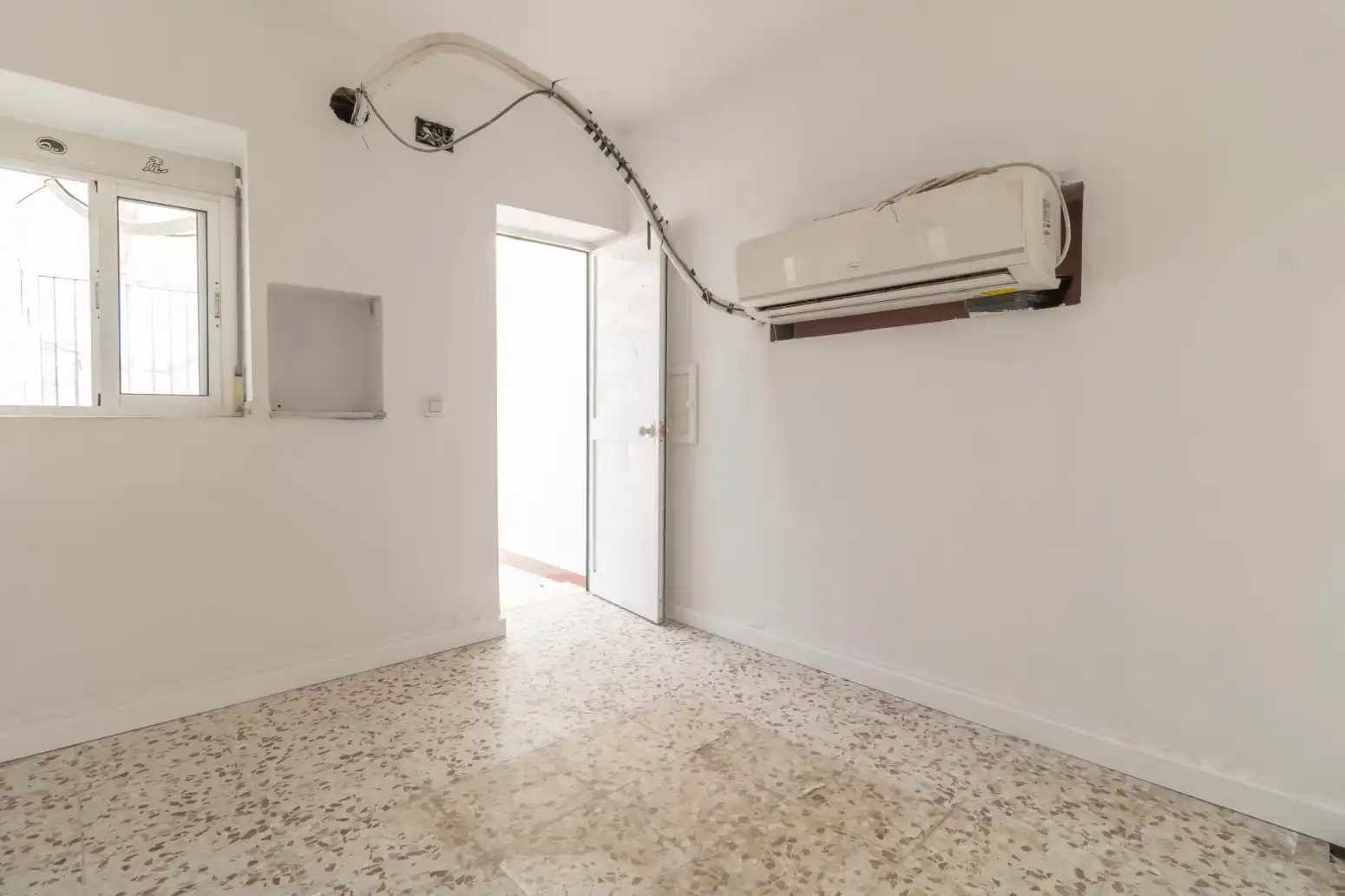 Casa adosada en venda en Sevilla amb Terrassa i Balcó