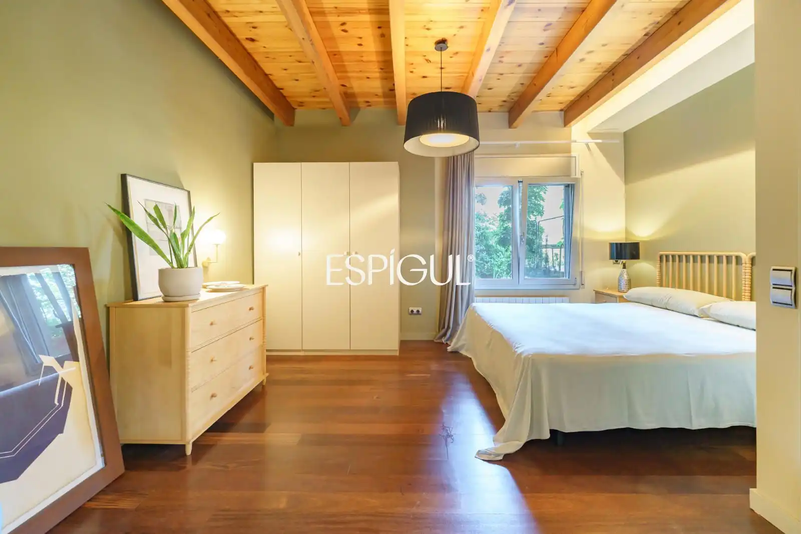 Habitación de Casa o chalet en venta en Molins de Rei con Aire acondicionado, Calefacción y Jardín privado