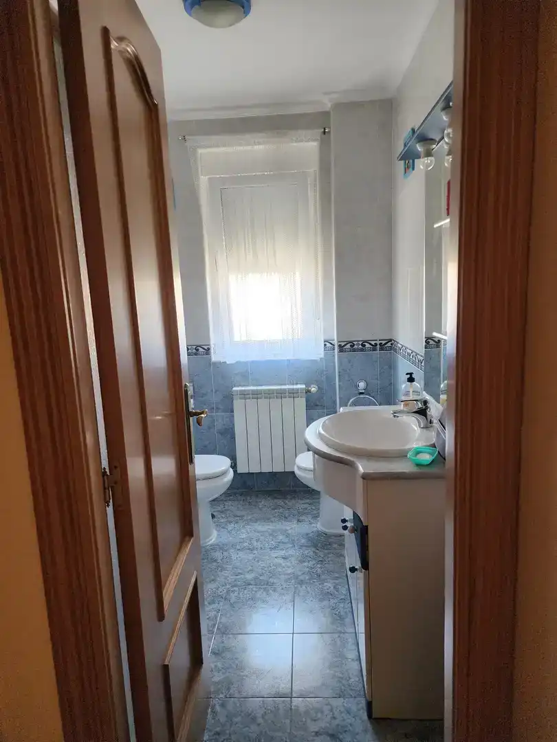 Baño de Piso en venta en Alfaraz de Sayago con Jardín privado, Piscina y Amueblado