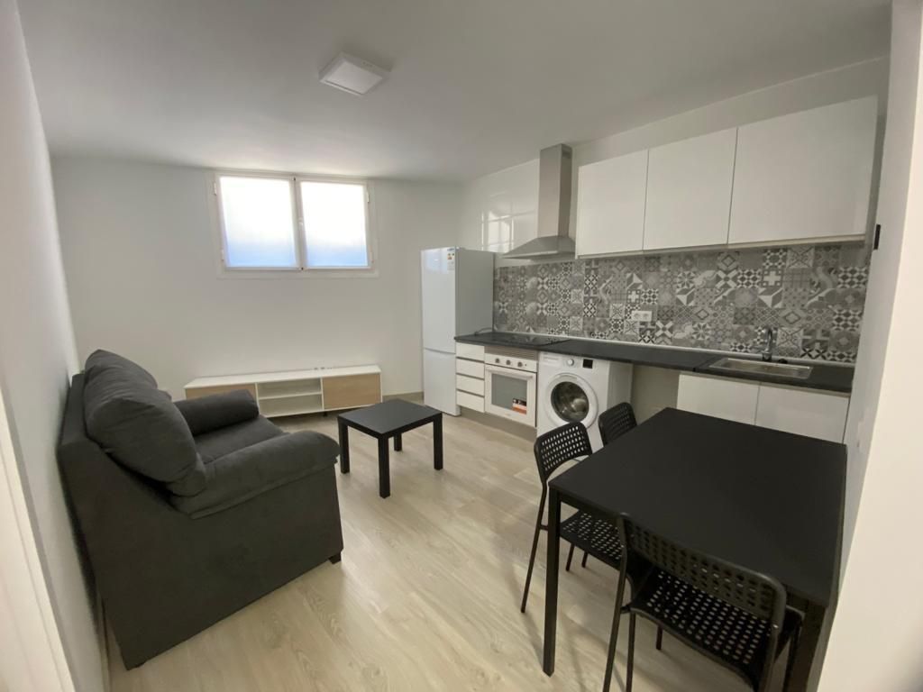 Planta baixa de lloguer en Ávila Capital amb Calefacció