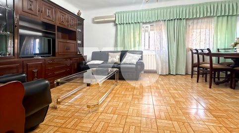 Foto 2 de Piso en venta en De Vázquez de Mella, Pueblo Nuevo, Madrid Capital