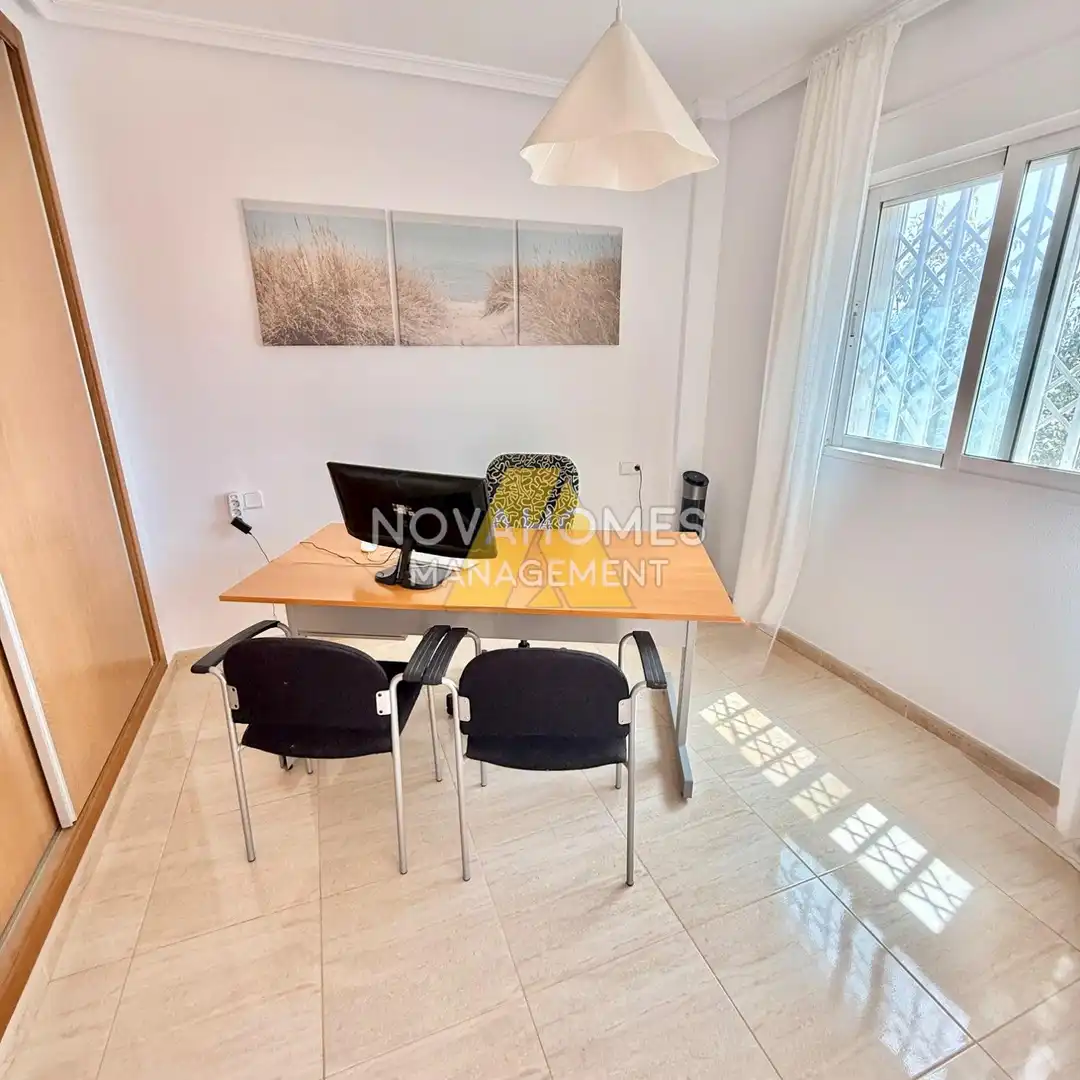 Detached house with pool for sale in Centro, imagen 15