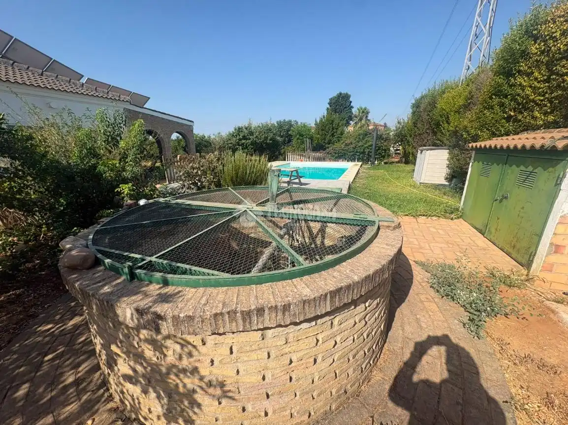 Piscina de Casa o chalet en venta en Espartinas con Aire acondicionado, Calefacción y Jardín privado