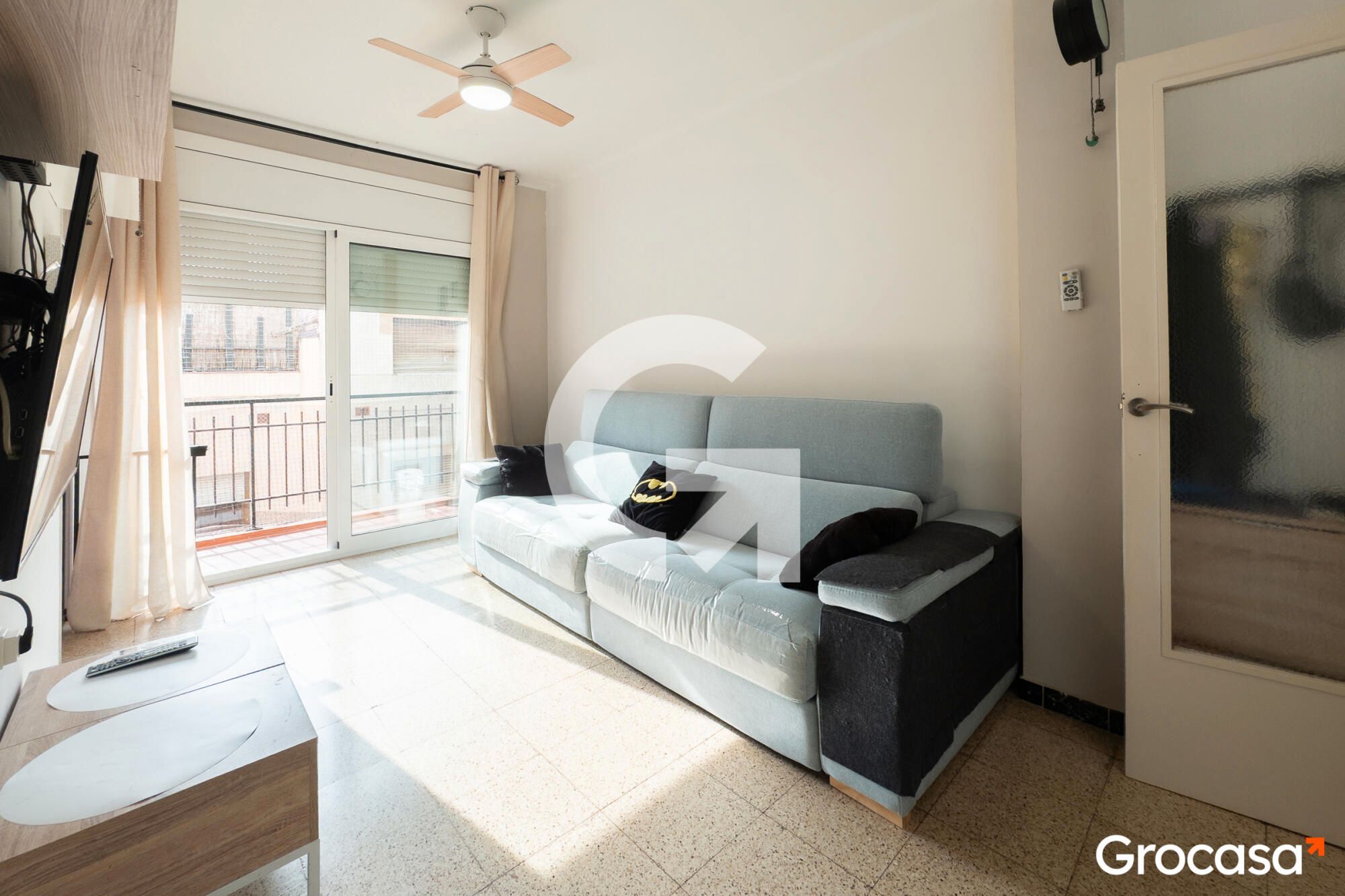Living room of Flat for sale in Viladecans  with Air Conditioner, Heating and Oven