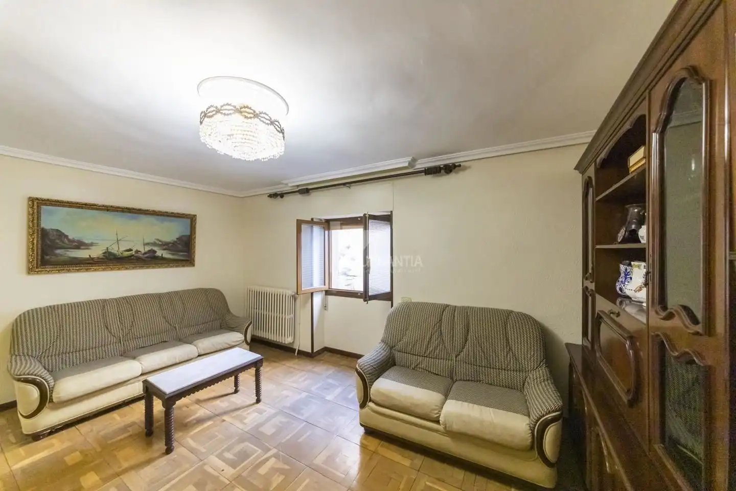 Living room of Houses for sale in Miranda de Arga  with Heating, Parquet flooring and Storage room
