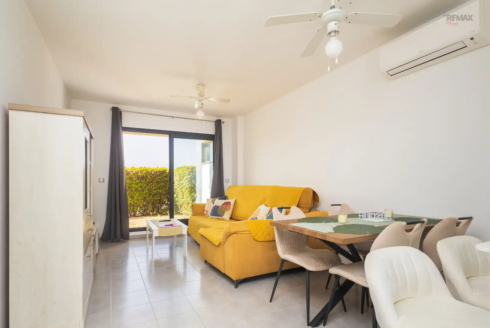 Living room of Apartments for sale in Vera  with Air Conditioner, Private garden and Terrace