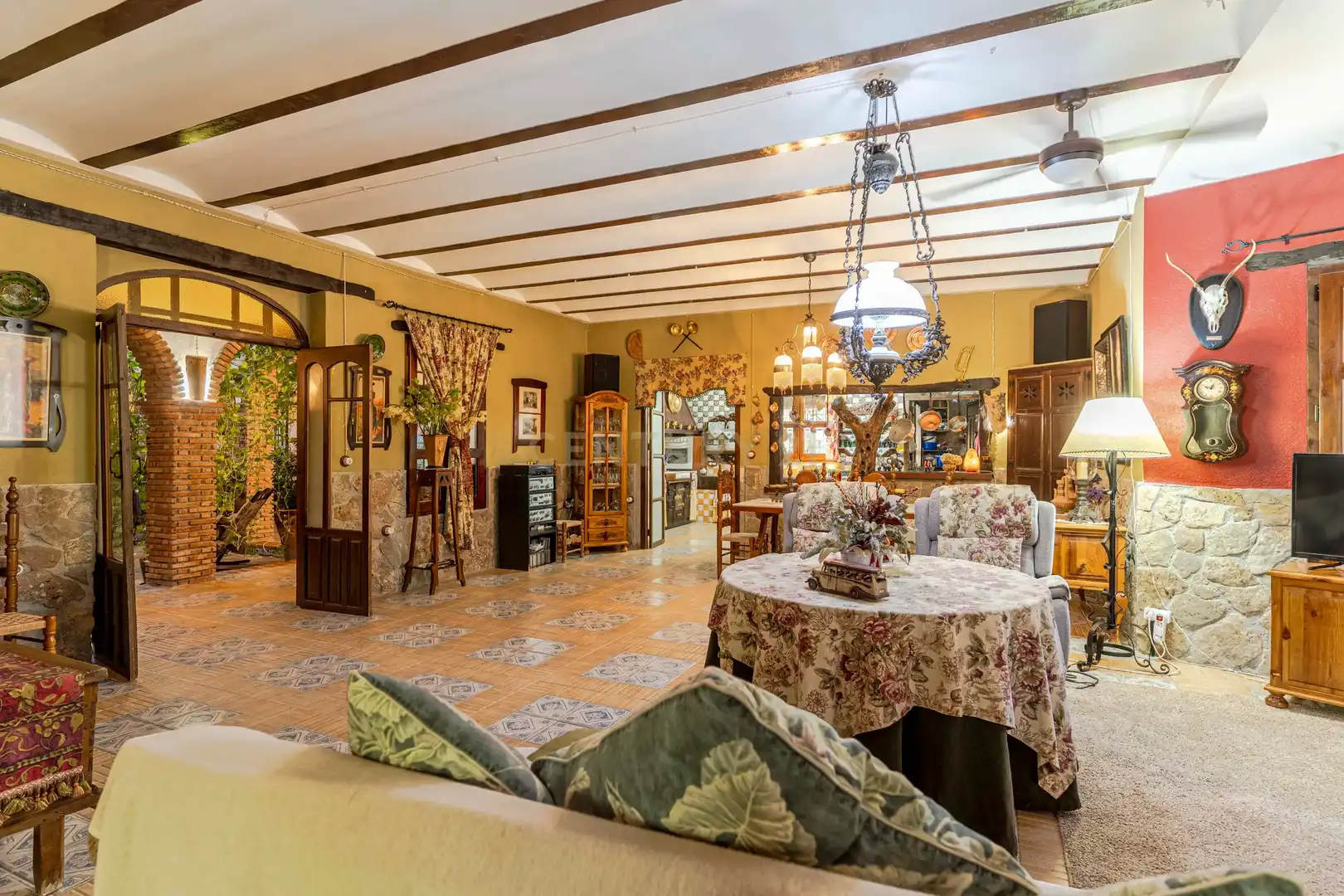 Comedor de Casa o chalet en venta en Huelma con Jardín privado y Sauna