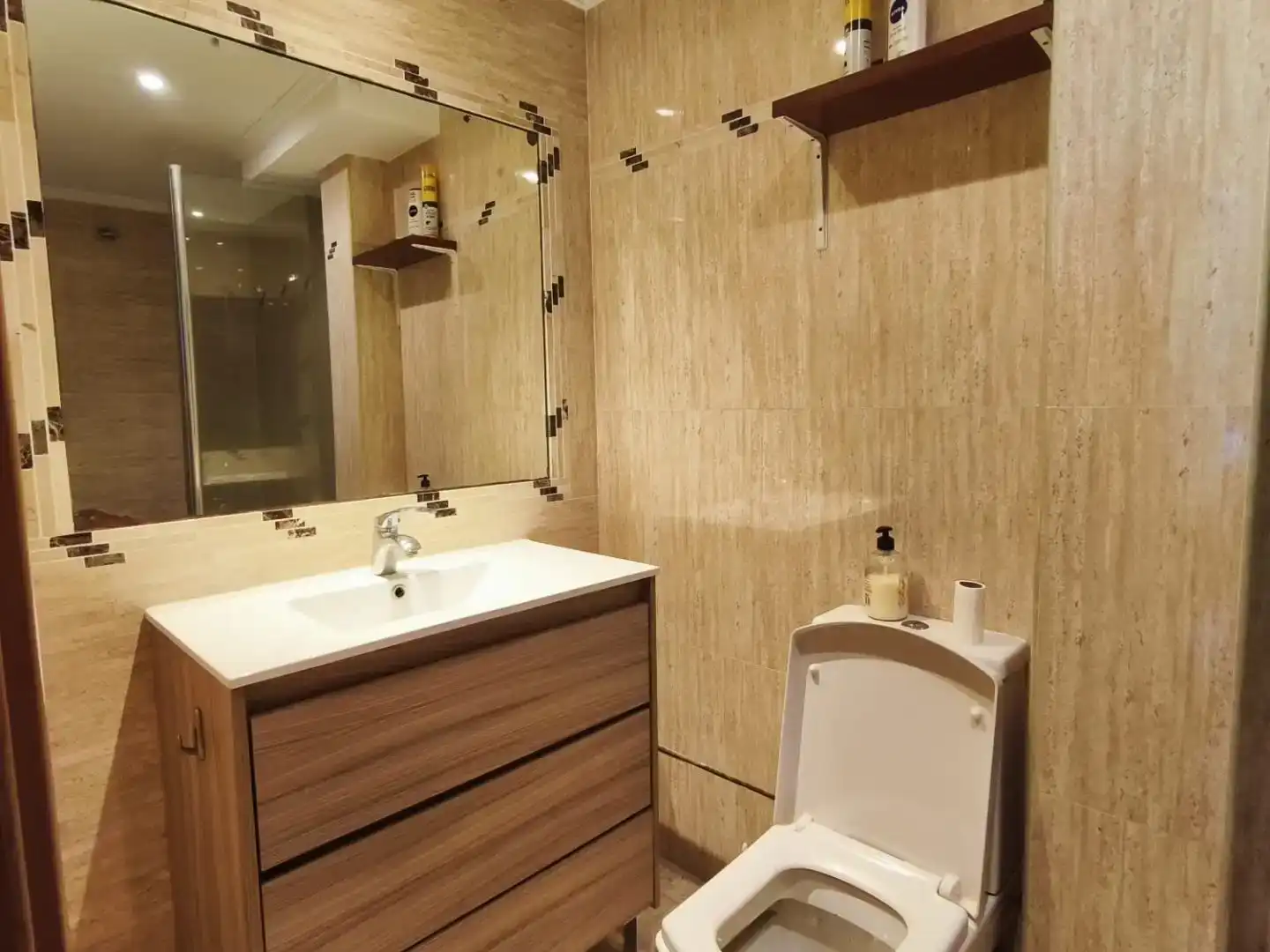 Bathroom of Flat for sale in Santander  with Private garden