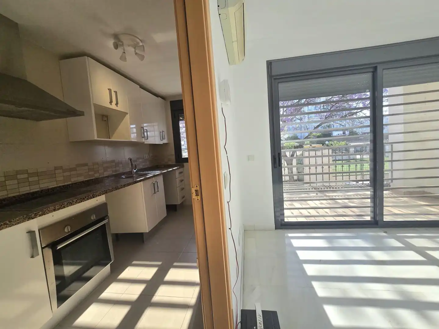 Küche von Einfamilien-Reihenhaus zum Verkauf in Benalmádena mit Terrasse