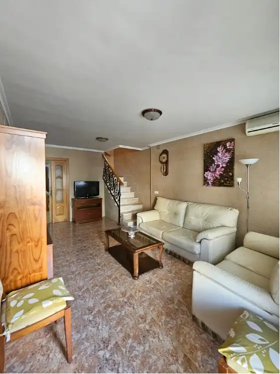 Casa pareada en venta en Carrer Camí Real, imagen 2