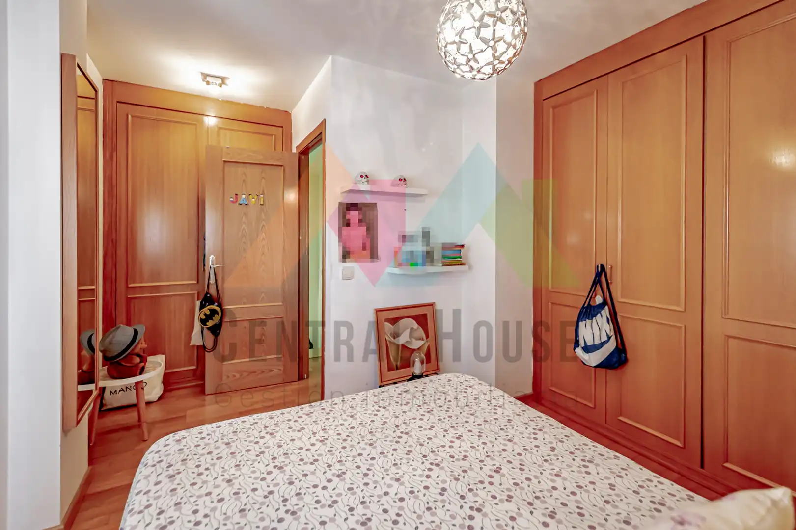 Habitación de Casa adosada en venta en Guadalajara con Aire acondicionado, Calefacción y Jardín privado